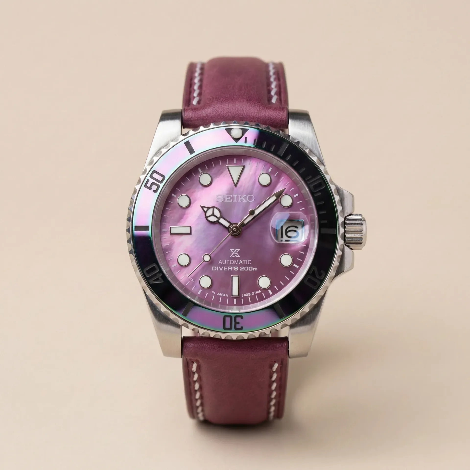 S Mod Submariner "Mystic Violet" – Pembe Sedef (MOP) Kadran & Deri Kayış